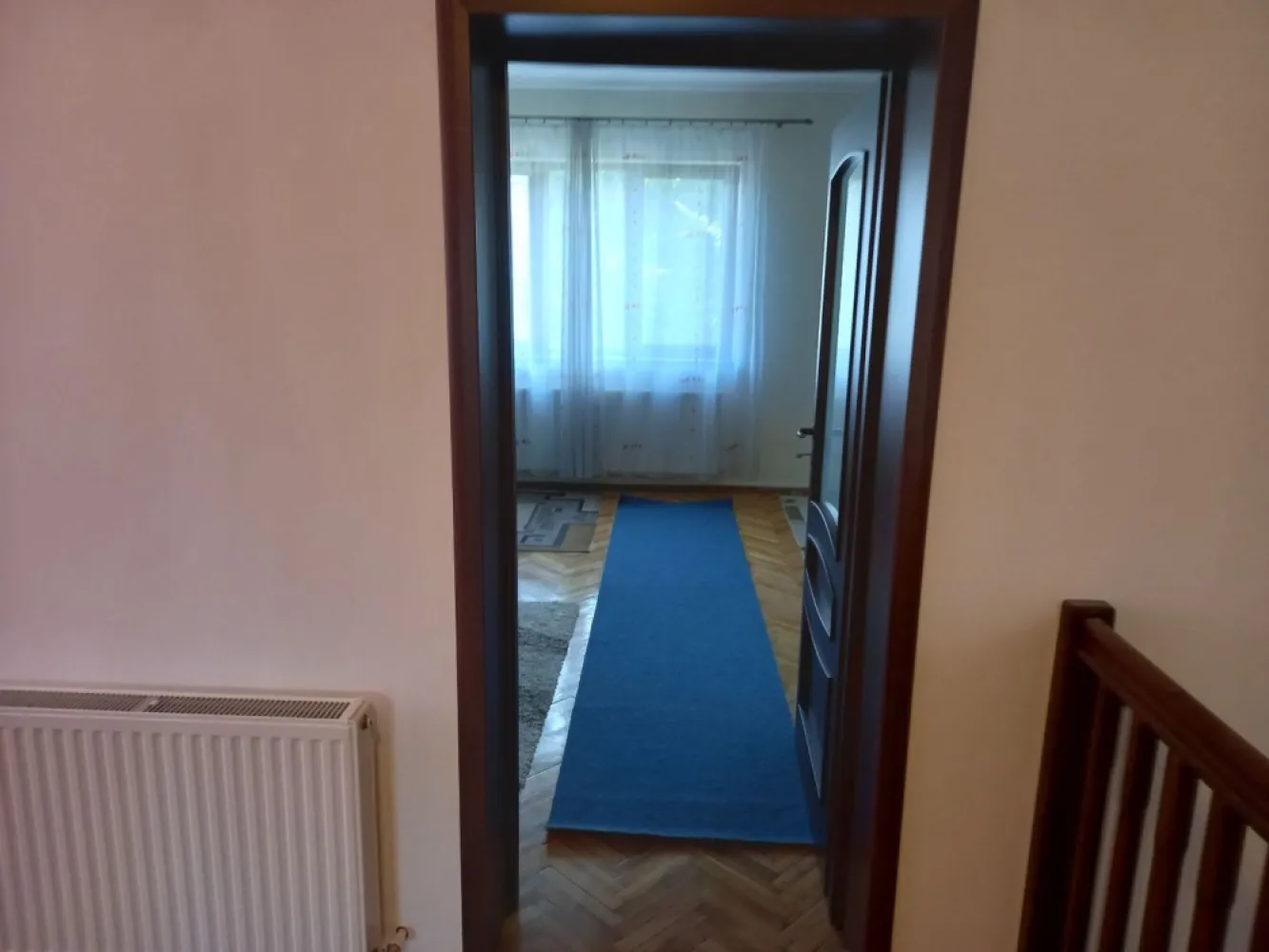 BRASADAS vinde casa in zona TITULESCU cu 5 camere si teren 350mp