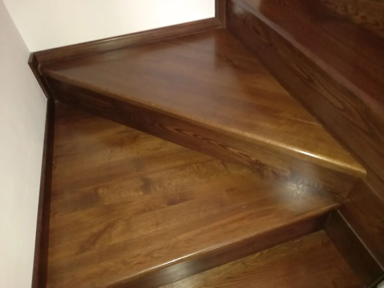 BRASADAS vinde casa in zona TITULESCU cu 5 camere si teren 350mp