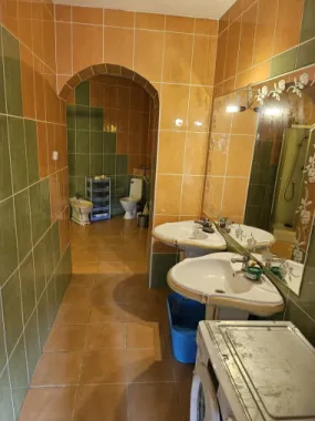 BRASADAS vinde casa individuala zona DARA cu 5 cam si teren 4ari.