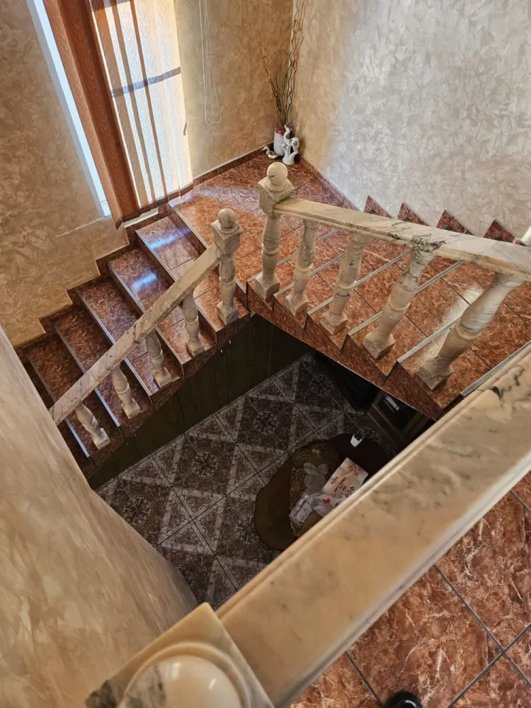 BRASADAS vinde casa individuala zona DARA cu 5 cam si teren 4ari.