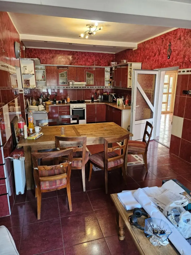 BRASADAS vinde casa individuala zona DARA cu 5 cam si teren 4ari.