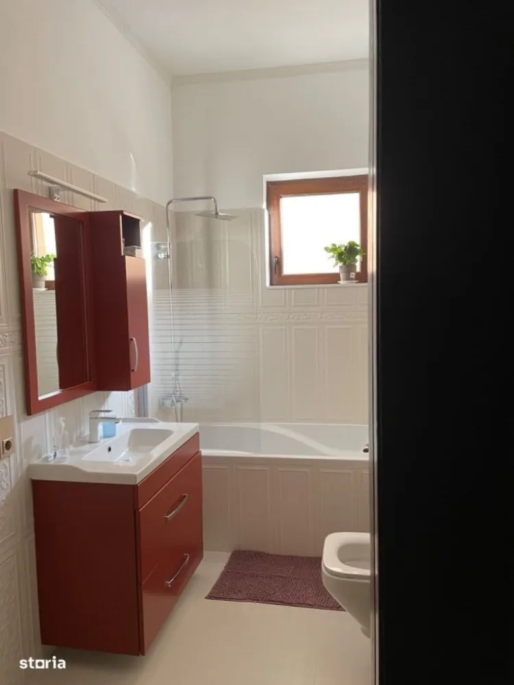 BRASADAS vinde casa cu 3 dormitoare in zona Titulescu.