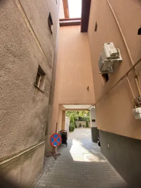 BRASADAS vinde casa pt locuit / afaceri zona ULTRACENTRALA.