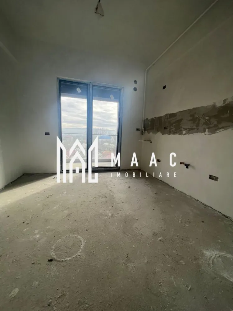 Apartament 2 camere | Dem Radulescu-Ostroveni | Bloc nou intabulat - MAAC Imobiliare vă oferă spre vânzare un apartament modern cu 2 camere, situat într-una dintre cele mai apreciate zone ale orașului – Dem Rădulescu – Ostroveni, Râmnicu Vâlcea. Proprietatea se află la etajul 2/3, într-un bloc nou, finalizat în 2025, dotat cu lift și intabulat, pregătit pentru tranzacționare imediată. Suprafață construită: 70 m² Compartimentare optimă: * Living luminos și spațios * Bucătărie separată * Dormitor confortabil * Baie modernă * Logie + balcon – spații ideale pentru relaxare Apartamentul se predă finisat la cheie, iar viitorul proprietar are posibilitatea de a personaliza finisajele după propriul gust, pentru un cămin exact așa cum și-l dorește. Loc de parcare exterior inclus în preț, înscris în actul de proprietate – un avantaj important într-o zonă aglomerată. Achiziția se poate realiza prin orice modalitate de plată, ceea ce face această ofertă accesibilă și flexibilă. Un apartament nou, modern, excelent poziționat și cu facilități complete – o oportunitate ideală oferită de MAAC Imobiliare. Pentru informații suplimentare sau pentru o vizionare, vă stăm cu drag la dispoziție! id: CP2851694 }}