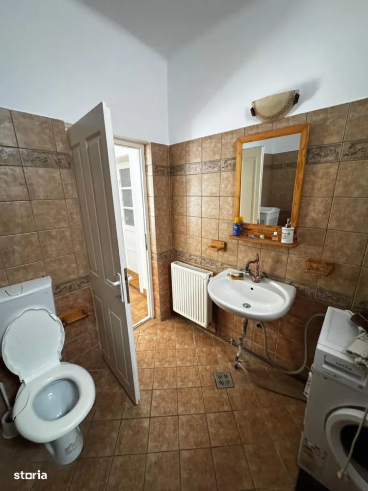 BRASADAS vinde casa în zona Titulescu.