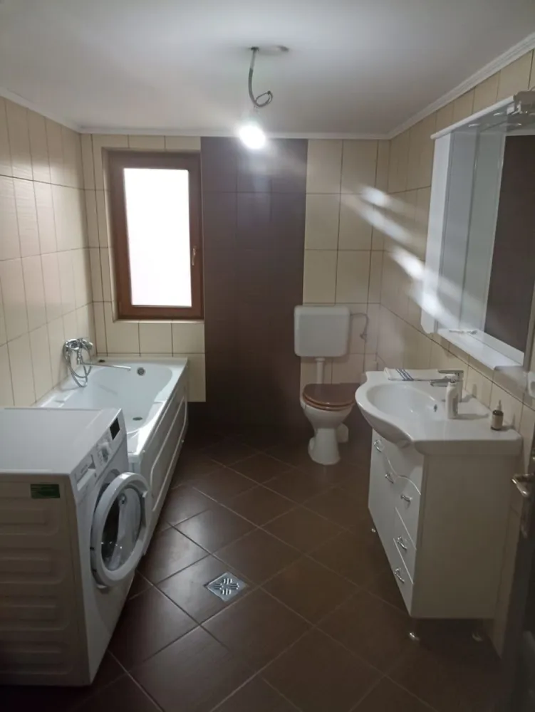 BRASADAS vinde casa NOUA 4 cam 6.5 ari.