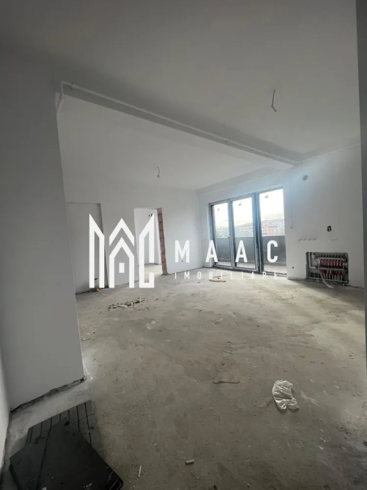 Apartament | Penthouse | Dem Radulescu-Ostroveni - MAAC Imobiliare vă propune spre vânzare un apartament exclusivist tip penthouse, situat în una dintre cele mai apreciate zone ale orașului – Dem Rădulescu – Ostroveni. Proprietatea impresionează prin vederea panoramică deosebită și o terasă generoasă, accesibilă din toate camerele, creând un spațiu unic de relaxare și confort. Suprafață totală: 115 m² Compartimentare modernă și funcțională: * Living open-space cu bucătărie, luminos și primitor * 2 dormitoare spațioase * 1 grup sanitar * Terasă largă cu acces din fiecare cameră Apartamentul este situat într-un bloc intabulat, cu finisaje premium ce pot fi personalizate după dorințele viitorului proprietar. Se predă la cheie, oferindu-vă posibilitatea de a vă amenaja locuința exact așa cum vă imaginați. Avantaj suplimentar: loc de parcare subteran inclus în preț! Proprietatea poate fi achiziționată prin orice modalitate de plată, ceea ce o face potrivită atât pentru locuire, cât și ca investiție într-o zonă în plină dezvoltare. Un penthouse care îmbină eleganța, confortul și localizarea premium – o oportunitate rară în zona Dem Rădulescu – Ostroveni. Contactați MAAC Imobiliare pentru mai multe detalii sau pentru a programa o vizionare! id: CP2851648 }}