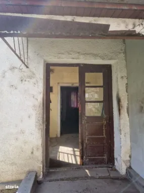 BRASADAS vinde casa cu teren 5 Ari zona Closca.