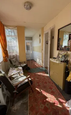 BRASADAS vinde casa in zona Titulescu / schimb apartament.