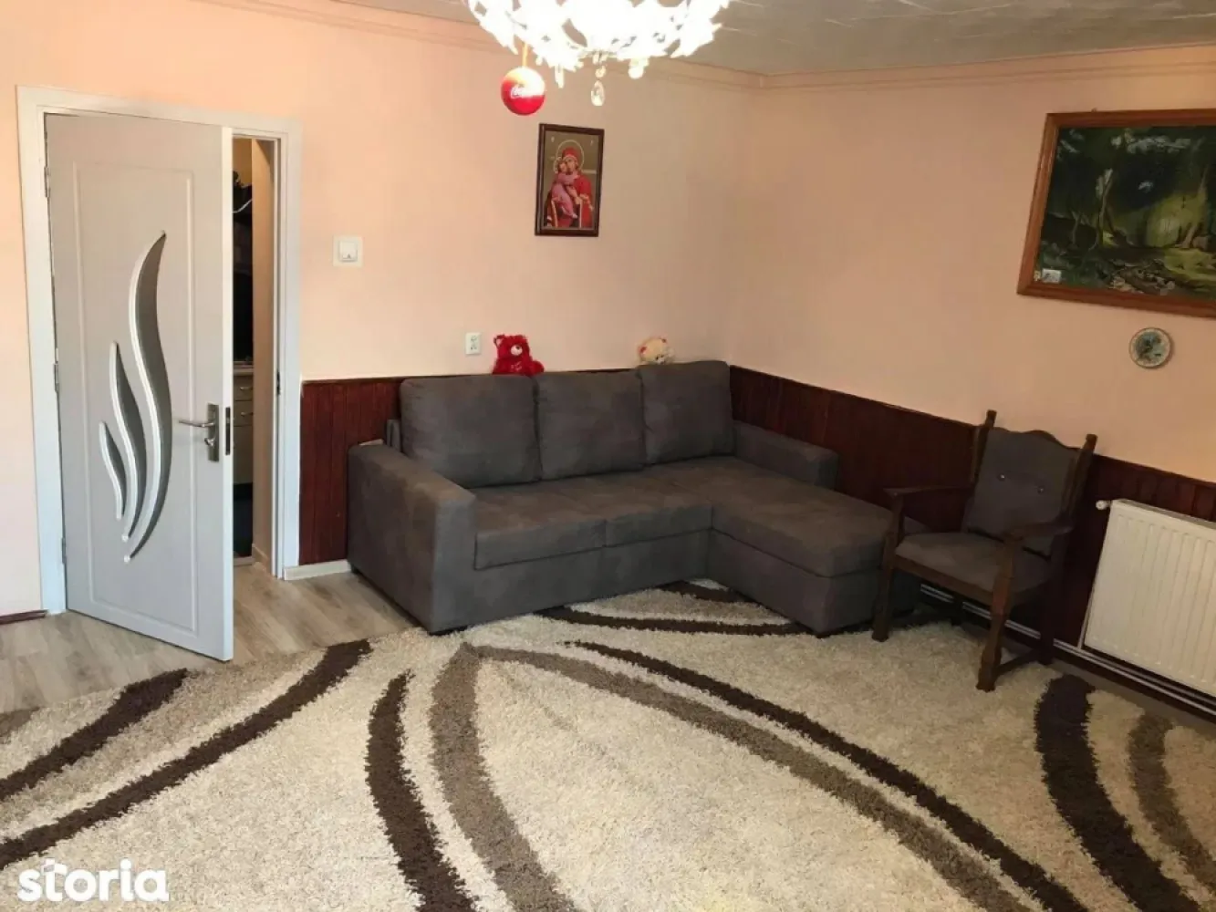 BRASADAS vinde apart 2 cam și gars în casa cu intrare comuna - Agenția imobiliara BRASADAS vinde o garsoniera la parter și un apartament cu doua camere la etaj în casa cu etaj cu intrare comuna. www.brasadas.com. }}