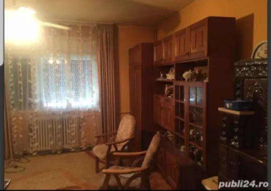 BASARAS vinde casa inchiriata pe 3 ani 800 Euro/luna.