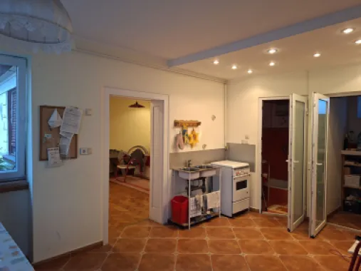 BRASADAS vinde casa individuala 2 cam teren 6 ari Titulescu.