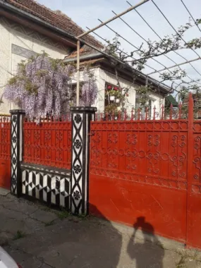 BRASADAS vinde casă in zona Barițiu.