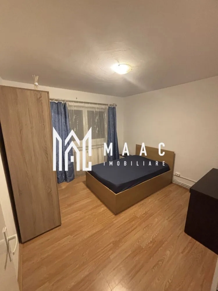 Apartament 2 camere | Balcon | Pivnita | 50 MPU | Central - MAAC Imobiliare vă propune spre închiriere apartament 2 camere decomandate – Central – 50 mp Apartament de închiriat în Sibiu, situat în zonă ultracentrală,aproximativ 10 minute de centrul orașului și 5 minute de facultăți. Poziționarea oferă acces rapid la magazine, transport public și instituții de interes. Date apartament: 2 camere decomandate Suprafață utilă: 50 mp Etaj: 4 Apartament luminos și bine compartimentat Balcon spațios Pivniță inclusă Compartimentare: Bucătărie 2 dormitoare Bai 1 Debara Cămară Balcon Dotări: Plită cu inducție Cuptor Mașină de spălat vase Complet mobilat și utilat Electrocasnice necesare pentru locuire pe termen lung Pentru mai multe detalii precizati telefonic ca ati vazut anuntul cu ID: CP2934155 }}
