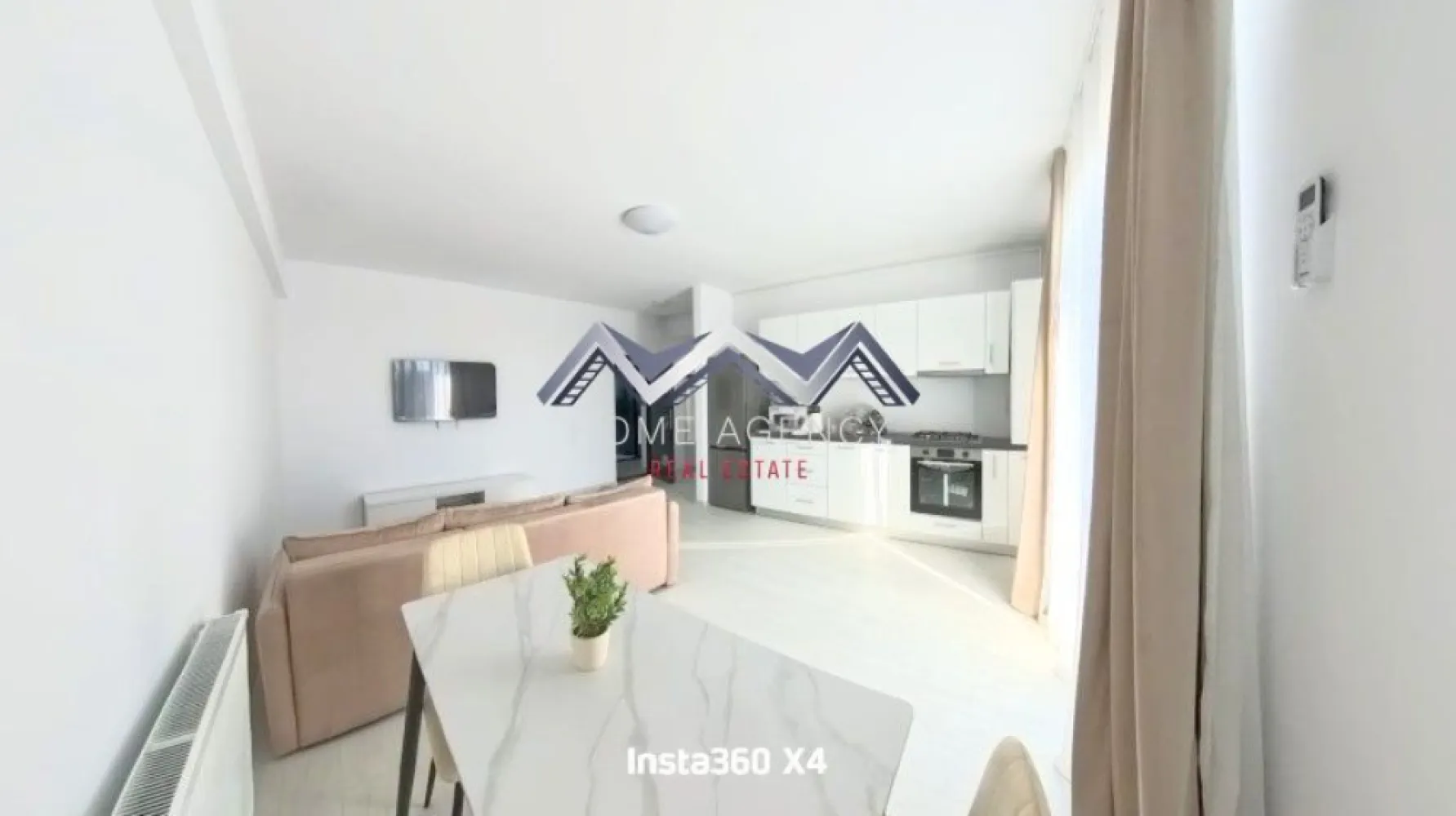 Apartament 2 camere 50 mp + balcon și parcare | prima închiriere - Dacă visezi la un apartament spațios, luminos, modern și la prima închiriere, tocmai l-ai găsit! Acest apartament cu 2 camere, situat într-o zonă accesibilă și bine conectată către toate punctele de interes din Otopeni, este pregătit să devină noua ta casă. Situat la etajul 2/3, cu o suprafață utilă de 50 mp și un balcon generos de 4,8 mp, locuința oferă combinația perfectă între confort, eleganță și funcționalitate. Living-ul spațios, unit cu bucătăria open-space și zona de luat masa, creează o atmosferă primitoare și elegantă, ideală atât pentru relaxare, cât și pentru momente petrecute cu cei dragi. Ferestrele mari lasă lumina naturală să pătrundă din plin, iar orientarea pe Sud asigură lumină pe tot parcursul zilei. Balconul devine astfel un colț de liniște perfect pentru seri relaxante, dimineți liniștite sau întâlniri cu prietenii. Apartamentul este la prima închiriere, astfel că te vei bucura de un spațiu impecabil, amenajat cu atenție la detalii și dotat cu tot ce ai nevoie pentru un stil de viață modern și confortabil. În plus, beneficiezi de un loc de parcare dedicat, ceea ce înseamnă că nu vei mai pierde timp căutând un loc de parcare, iar accesul către toate zonele importante ale orașului este rapid și facil. 📞 Programează acum o vizionare și descoperă această locuință! }}