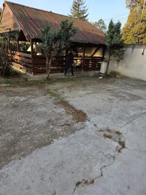 BRASADAS vinde casa individuala zona DARA cu 5 cam si teren 4ari.