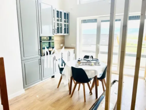 Apartament 4 camere | La alb | Cartier reziential | 100 MP