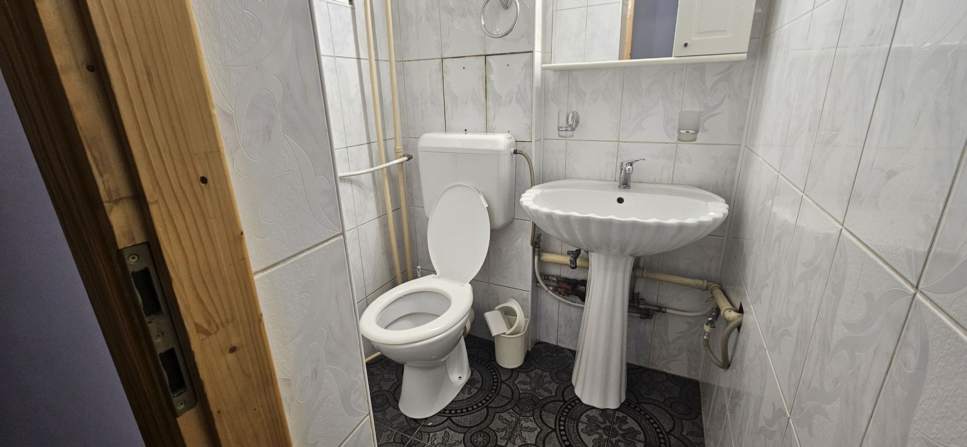 Apartament 3 camere de vânzare Crângași 75 mp bloc 1982