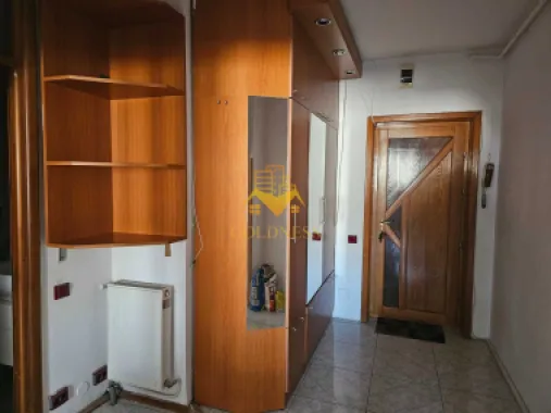 1 camera, SemiCentral, Facultatea de Drept, Nicolae Titulescu, Cipariu