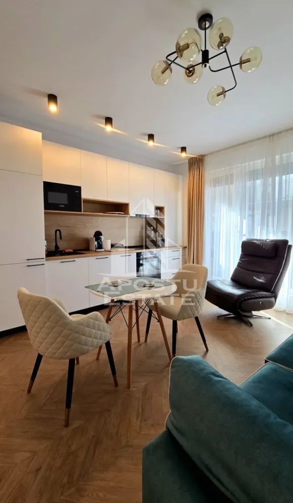 Apartament nou de vânzare,mobilat, cu 2 camere si gradina proprie, Ciarda Rosie