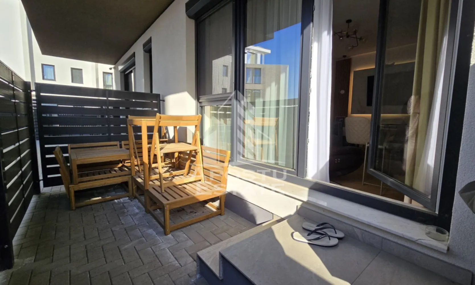 Apartament nou de vânzare,mobilat, cu 2 camere si gradina proprie, Ciarda Rosie