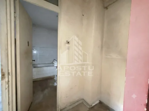 Apartament 3 camere de vanzare, 2 bai, zona Soarelui, Timisoara