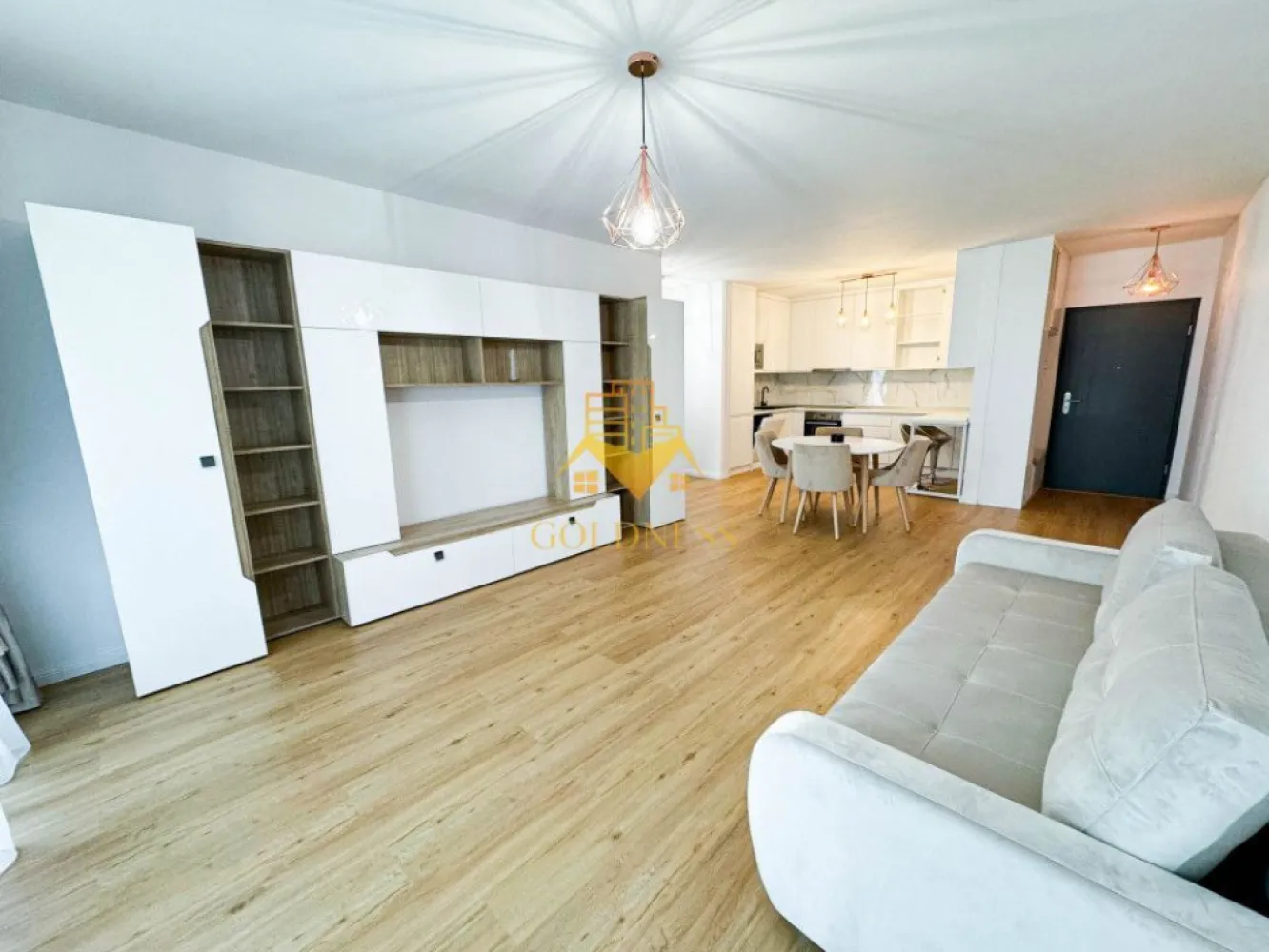 2 camere, modern, Zorilor, zona LIDL, totul nou, Scala Frunzisului - GOLDNESS Imobiliare vă propune spre închiriere un apartament cu 2 camere complet mobilat și utilat, la parter într-un imobil de 10 etaje, în cartierul Zorilor. Apartamentul este compartimentat astfel: - dormitor cu pat matrimonial, dulap pentru haine, noptiere - living cu bucatarie open-space complet utilată, canapea extensibla, loc de servit masa - baie cu cabina de dus, calorifer port prosop inox și dulap pentru depozitare. - balcon de 10 mp. Imobilul este dotat cu toate cele necesare- centrală proprie, mașină de spălat haine, frigider, plită electrică, hotă, TV, etc. Se află în apropierea stațiilor de transport în comun, magazine, restaurante, spații verzi, farmacii, etc. Dispune de parcare subterana proprie ! Dacă sunteți interesați de acest apartament și doriți să îl vizionați, dar și pentru alte oferte sau detalii nu ezitați să ne contactați telefonic sau prin e-mail - goldnessimobiliare@gmail.com. Vă stăm la dispoziție! Pentru intermediere se percepe un comision de 50% din prețul chiriei! }}