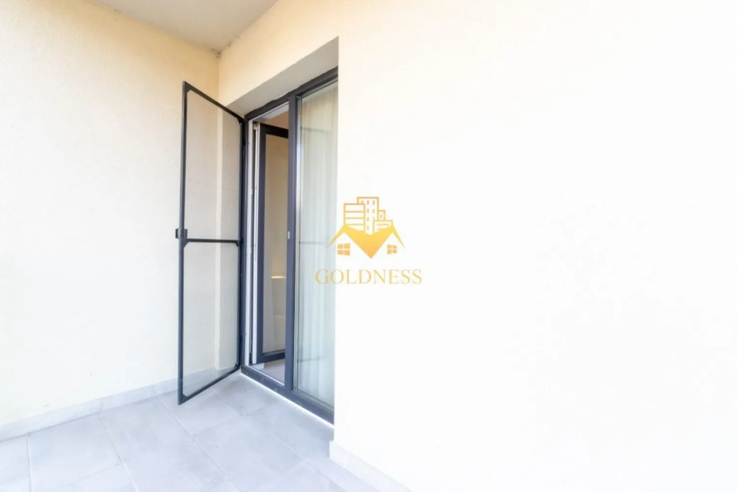 3 camere, 2 bai, parcare, bloc nou, Floresti, Tineretului, Avram Iancu