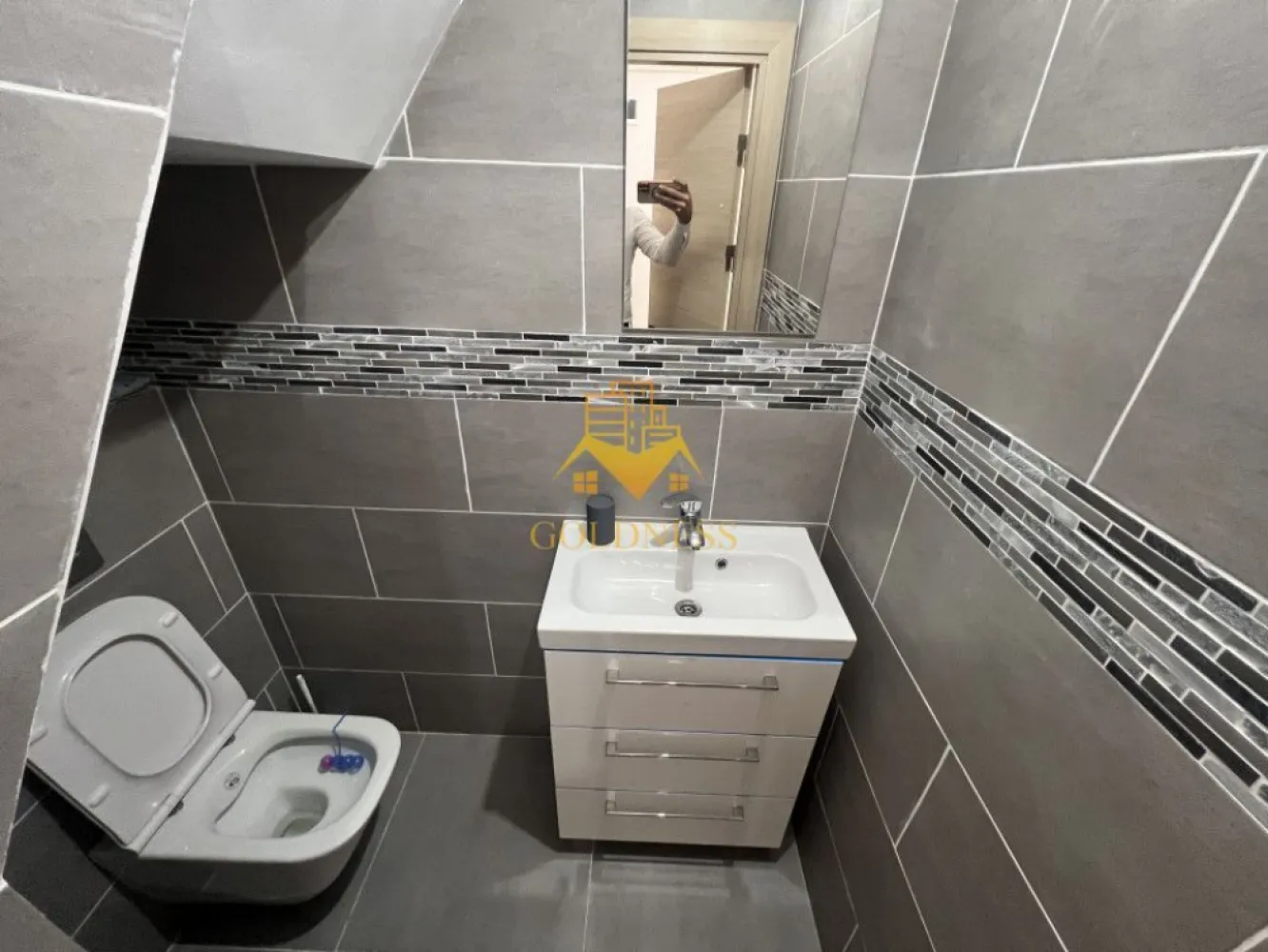 3 camere, modern, central, Piata Mihai Viteazu,zona Aquina Pool,Fierul