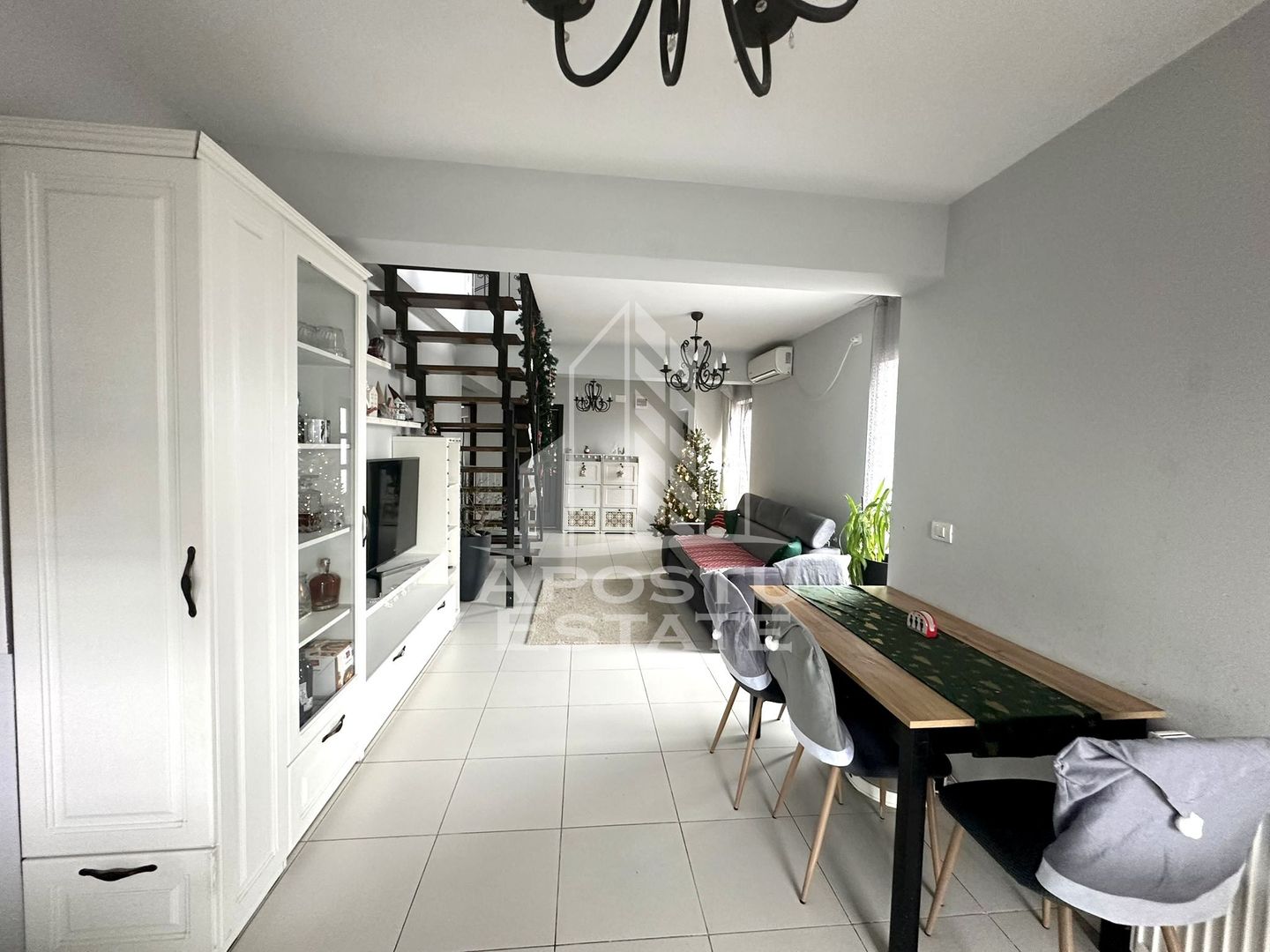 Casa individuala de vanzare cu 5 camere, P+M, zona Braytim, Timisoara