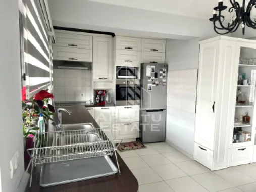 Casa individuala de vanzare cu 5 camere, P+M, zona Braytim, Timisoara