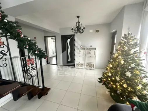 Casa individuala de vanzare cu 5 camere, P+M, zona Braytim, Timisoara