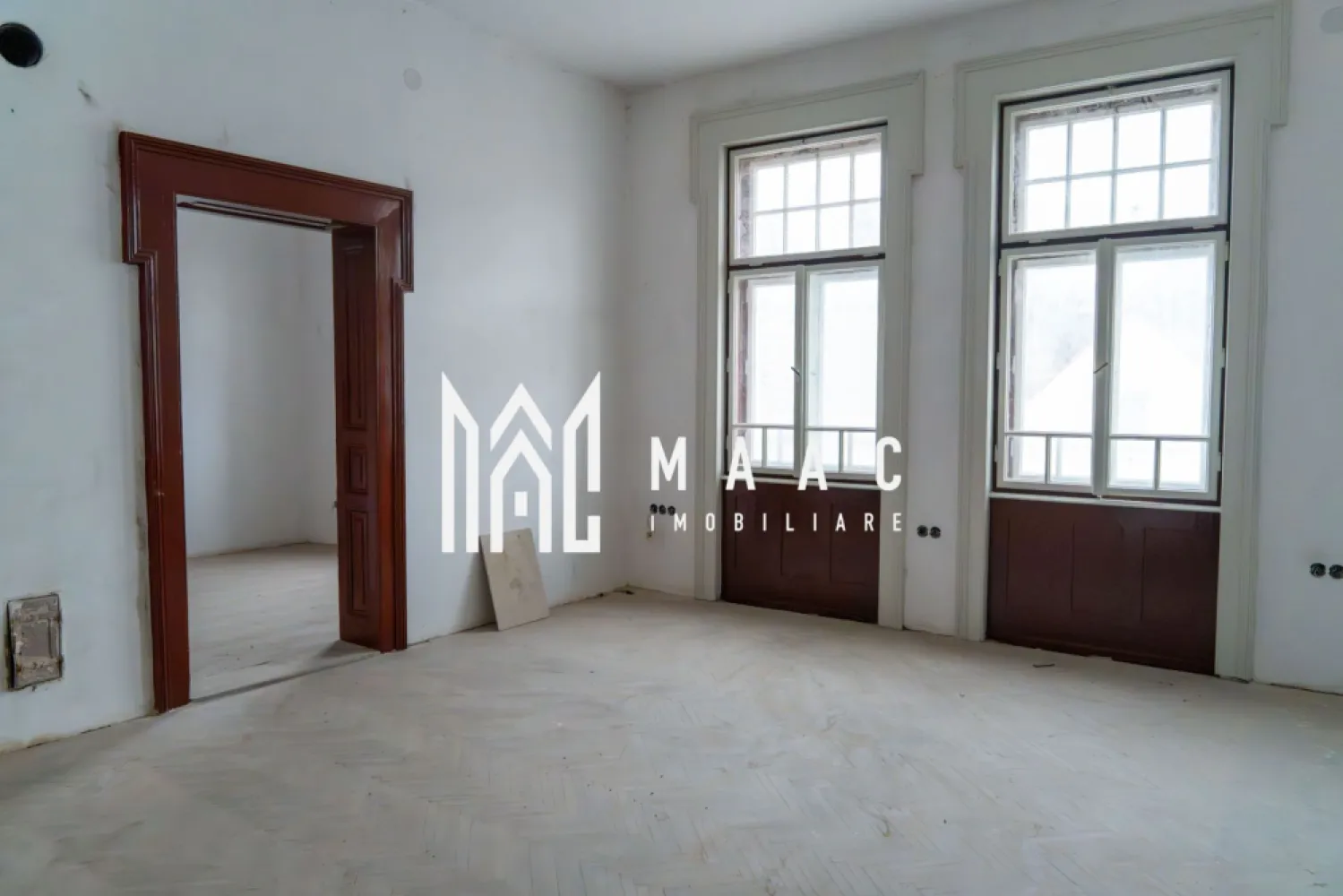 Spatiu comercial/ Birou I 9 camere I 360 mpu I Centru-Agnita