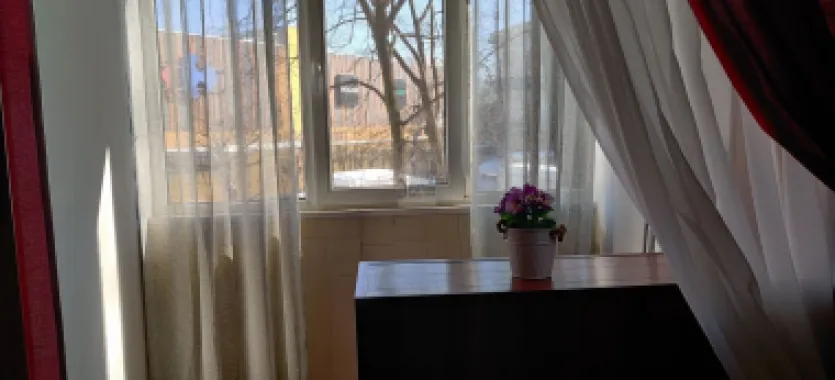 Particular închiriez garsonieră lângă Park Lake