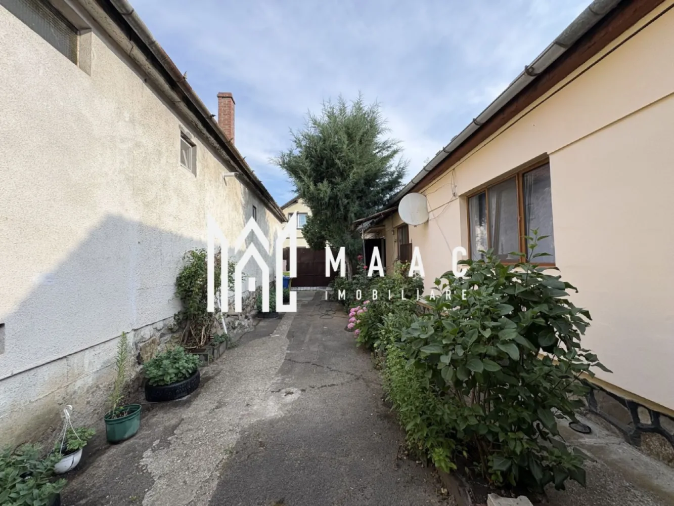 Casă 3 camere de vânzare | Lupeni, Sibiu | garaj, pivniță