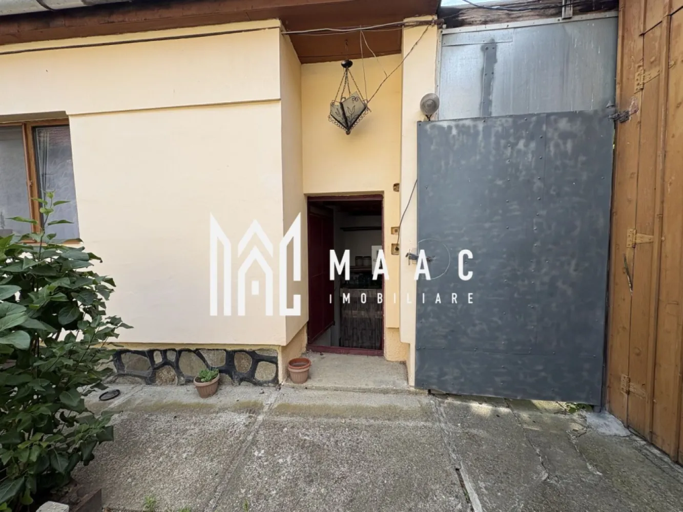 Casă 3 camere de vânzare | Lupeni, Sibiu | garaj, pivniță