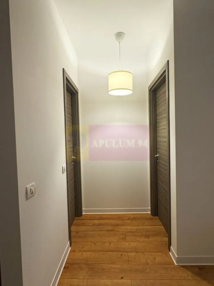 Apartament 2 camere in Pipera langa Scoala Americana bloc nou - Va oferim spre vanzare un apartament de 2 camere in Pipera intr-un bloc nou 2010, la etajul 6/9, cu bucatarie open in living, mobilat si utilat recent. Nu a fost locuit niciodata, are totul nou in el. Actele pregatite pentru vanzare. 
Pentru detalii si vizionari contactati agentul Dona Camelia la 0733683461.