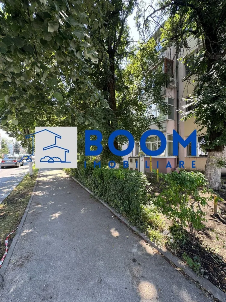 Apartament 3 Camere | Zona Ultracentrala | Etaj 1 - De RENOVAT