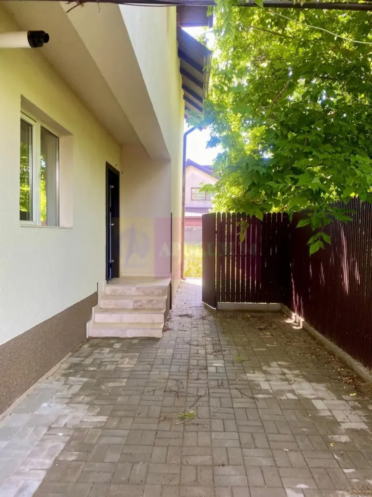 Duplex 4 camere , curte 250 mp, renovat 2025 — Mogoșoaia