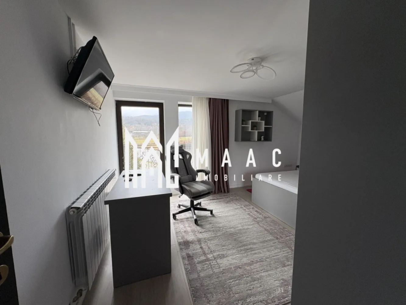 Casa cu 5 camere I Curte 920 mp I Tocile