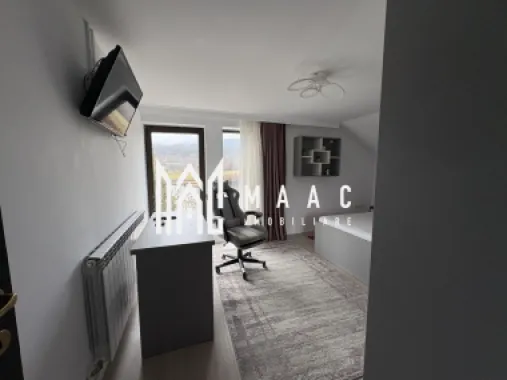 Casa cu 5 camere I Curte 920 mp I Tocile