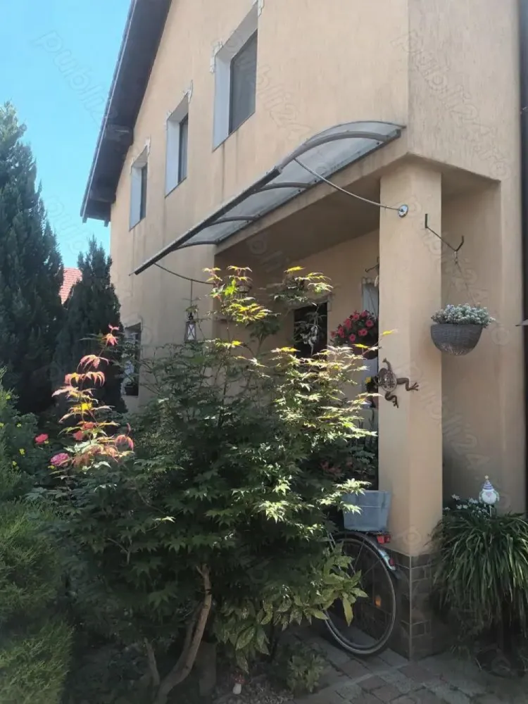 Casa de vânzare str Kaffka Margit