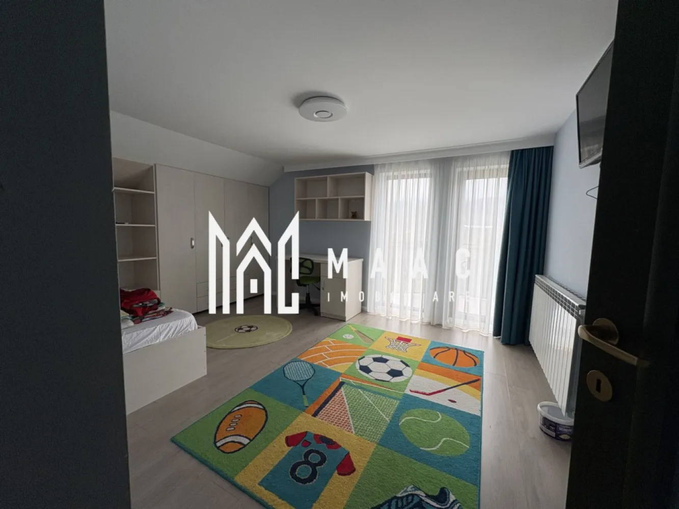 Casa cu 5 camere I Curte 920 mp I Tocile