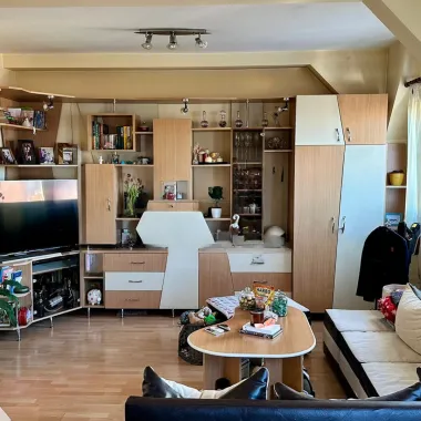 Mansardă modernă de vânzare – 3 camere, 60 mp, gata de mutat!