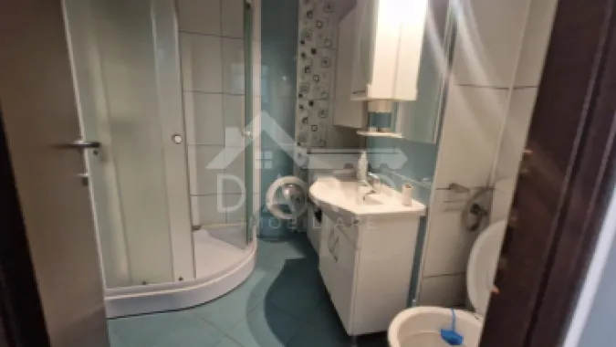 🏡 Apartament de vânzare – 2 camere | Etaj 1 | Zona Tudor – lângă Shop