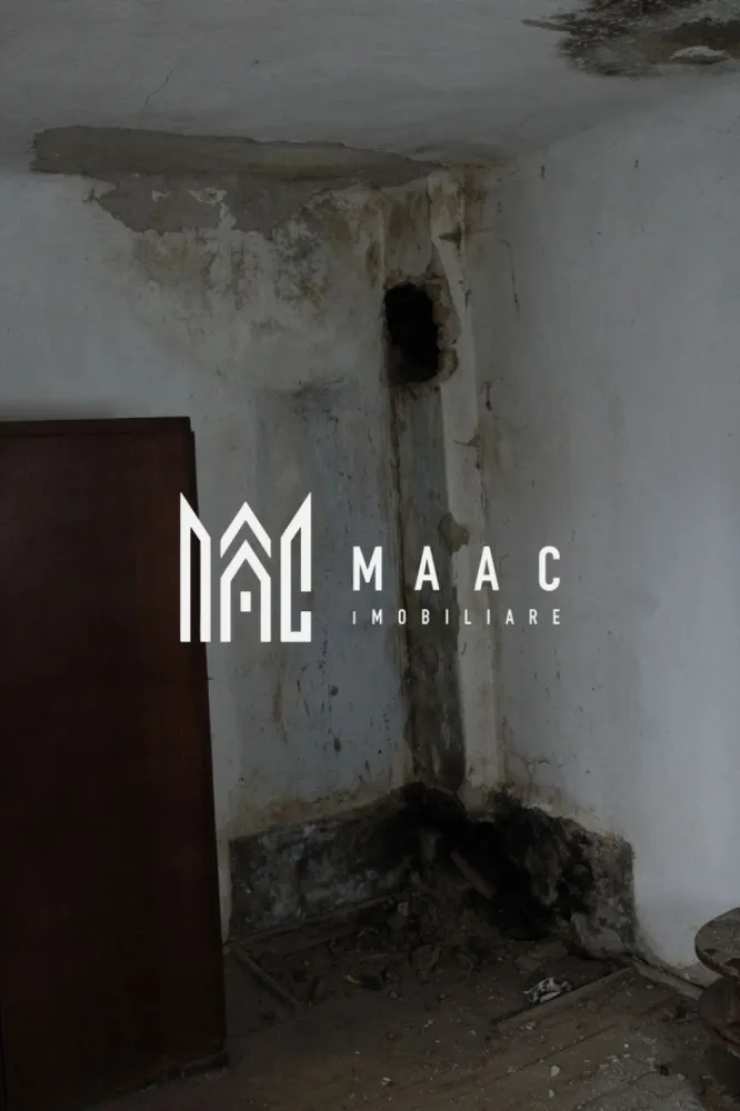 Teren cu izvor de apă minerală Dangești, Punctul Valea Mare - Teren cu Izvor de Apă Minerală in Dangesti, Judetul Valcea * Suprafață: 20.000 de metri pătrați * Locație: Sub masivul Cozia, într-o zonă bio din România * Caracteristici: + Izvor de apă minerală naturală + Pârâul Valea Mare limiteaza proprietatea la sud + Proprietatea este traversata la sud de drumul care iurca la Virful Cozia si la est de drumul care merge spre Calimanesti, statiunea se afla la 12 kilometri de proprietate si Perisani aflat la 7 kilometri, coborand apoi la Cornet unde se poate urca pe viitoarea autostrada. + Fără poluare + Zonă bio, cu o serie de specii protejate de plante și animale + Peisaj natural pitoresc, cu vedere către masivul Cozia * Utilizări posibile: + Turism ecologic + Agricultură bio + Păstrarea și protejarea mediului natural + Dezvoltarea de proiecte imobiliare ecologice * Preț: 45 Euro metrul patrat * Condiții de vânzare: plata integral Beneficii: * Oportunitate de a deține un teren cu izvor de apă minerală naturală, într-o zonă bio protejată * Potențial pentru dezvoltarea de proiecte imobiliare ecologice, cum ar fi hoteluri, cabane, spa, etc. * Șansa de a contribui la protejarea și conservarea mediului natural * Posibilitatea de a utiliza terenul pentru agricultură bio, turism ecologic, etc. Informații suplimentare: * Terenul este situat într-o zonă cu potențial turistic ridicat, aproape de masivul Cozia * Zona este protejată de legi și regulamente care asigură conservarea mediului natural Pentru mai multe detalii precizati telefonic ca ati vazut anuntul cu ID: CP2863408 }}