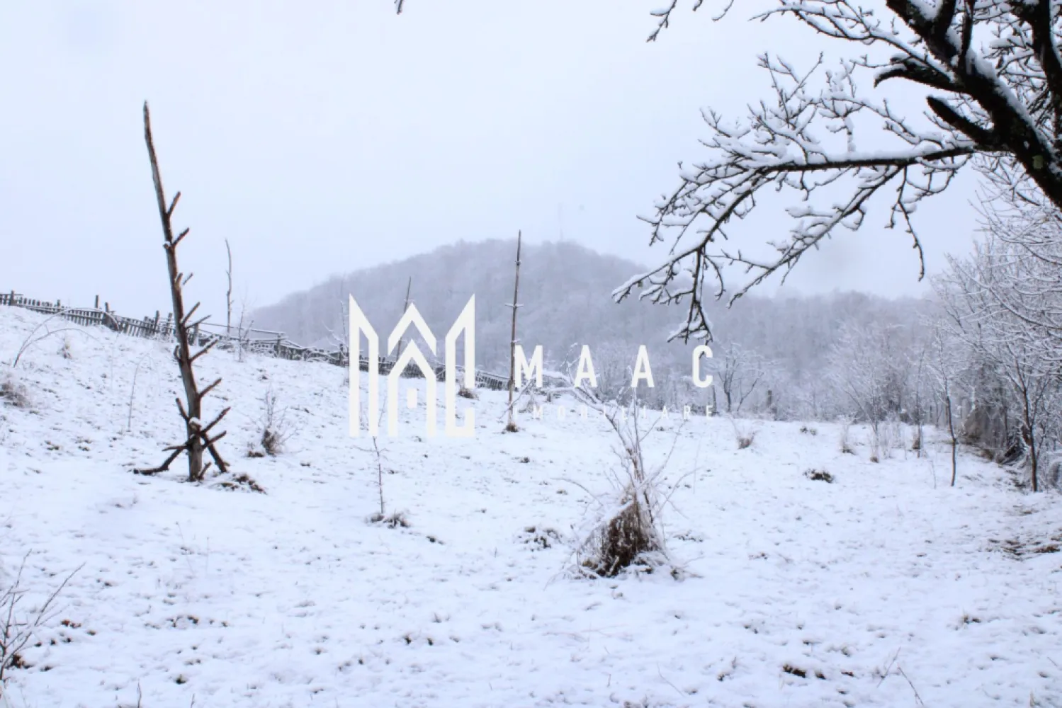 Teren cu izvor de apă minerală Dangești, Punctul Valea Mare - Teren cu Izvor de Apă Minerală in Dangesti, Judetul Valcea * Suprafață: 20.000 de metri pătrați * Locație: Sub masivul Cozia, într-o zonă bio din România * Caracteristici: + Izvor de apă minerală naturală + Pârâul Valea Mare limiteaza proprietatea la sud + Proprietatea este traversata la sud de drumul care iurca la Virful Cozia si la est de drumul care merge spre Calimanesti, statiunea se afla la 12 kilometri de proprietate si Perisani aflat la 7 kilometri, coborand apoi la Cornet unde se poate urca pe viitoarea autostrada. + Fără poluare + Zonă bio, cu o serie de specii protejate de plante și animale + Peisaj natural pitoresc, cu vedere către masivul Cozia * Utilizări posibile: + Turism ecologic + Agricultură bio + Păstrarea și protejarea mediului natural + Dezvoltarea de proiecte imobiliare ecologice * Preț: 45 Euro metrul patrat * Condiții de vânzare: plata integral Beneficii: * Oportunitate de a deține un teren cu izvor de apă minerală naturală, într-o zonă bio protejată * Potențial pentru dezvoltarea de proiecte imobiliare ecologice, cum ar fi hoteluri, cabane, spa, etc. * Șansa de a contribui la protejarea și conservarea mediului natural * Posibilitatea de a utiliza terenul pentru agricultură bio, turism ecologic, etc. Informații suplimentare: * Terenul este situat într-o zonă cu potențial turistic ridicat, aproape de masivul Cozia * Zona este protejată de legi și regulamente care asigură conservarea mediului natural Pentru mai multe detalii precizati telefonic ca ati vazut anuntul cu ID: CP2863408 }}