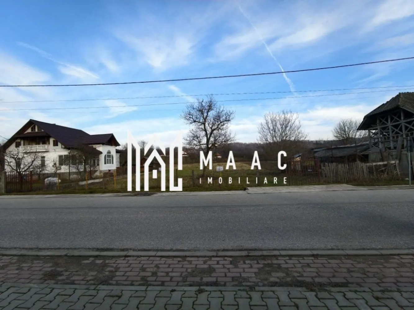 Teren de vânzare – 4.000 mp | Costești, Județul Vâlcea - MAAC Imobiliare oferă spre vânzare un teren de 4.000 mp situat în localitatea Costești, județul Vâlcea, într-o zonă pitorească și liniștită, ideală pentru: ✅ construcție locuință individuală ✅ proiect de case de vacanță sau pensiune ✅ investiție imobiliară cu potențial turistic 📌 Detalii teren: Suprafață totală: 4.000 mp Amplasare în zonă verde, cu acces facil Priveliște naturală plăcută Posibilități multiple de construire 📞 Pentru detalii, planuri și vizionări, contactați MAAC Imobiliare. CP2936368 }}