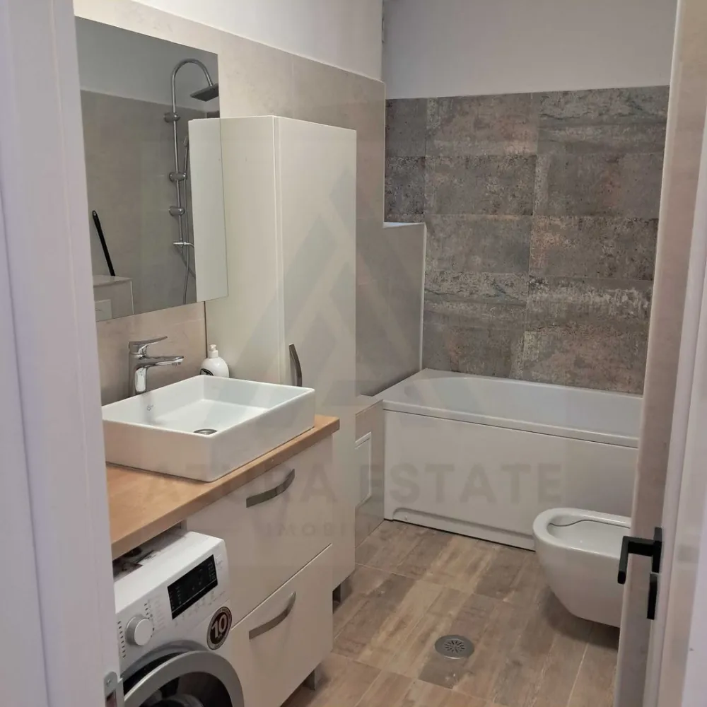 Apartament 2 camere decomandat 71 mp utili etaj 1 in zona Centrala