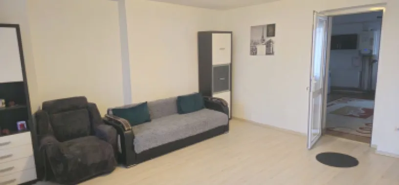 Apartament cu 2 camere, la casa - zona centrala -